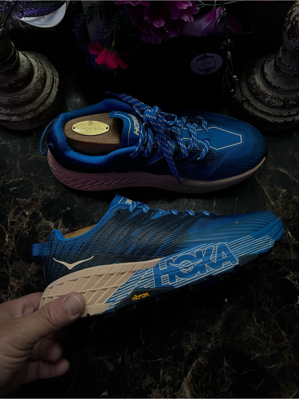 Hoka One Speedgoat 4
Trail Running/Athletic
Lifestyle Shoes
Size 8 for Women - Picture 5 of 11